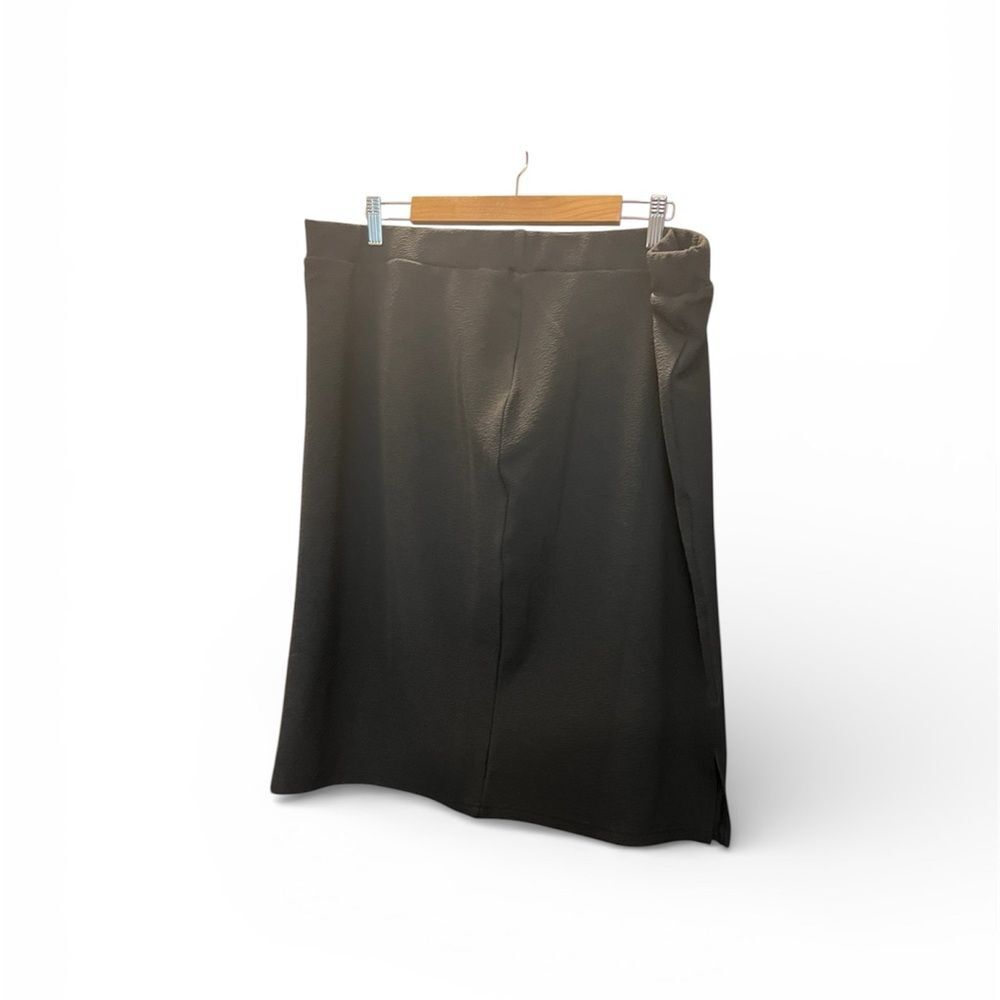 Chic Black Pencil Skirt for Women